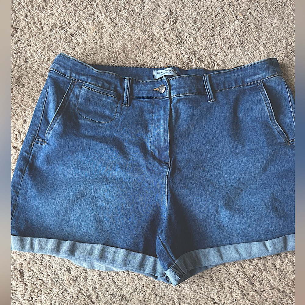 Sugar Magnolia Shorts